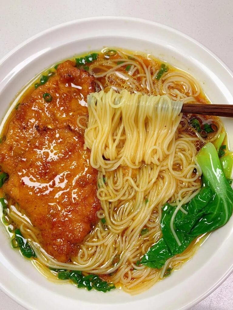 Shanghai noodle houses Pork Chop Noodles